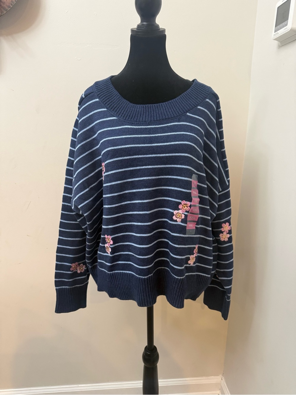 NWT Joseph A. Striped Navy Blue Floral Embroidered Women's Sweater XXL - Picture 2 of 4